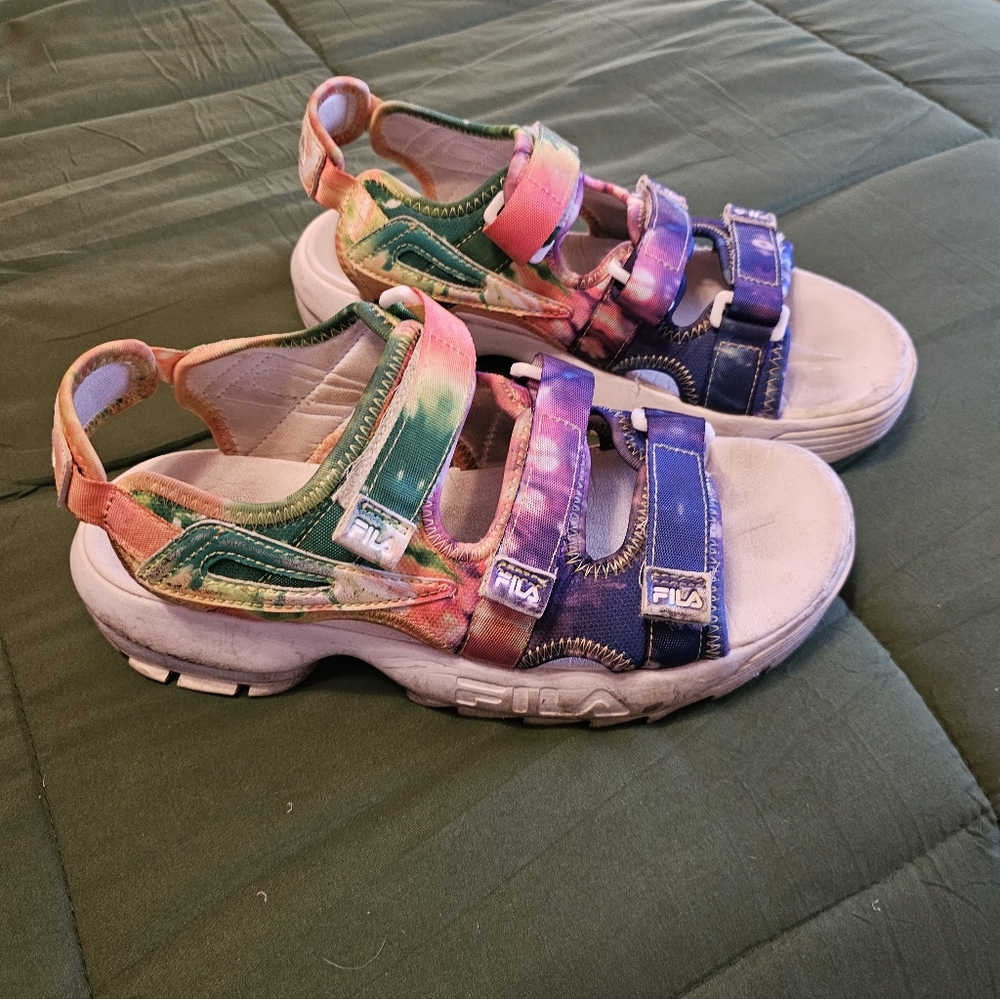 FILA Womens Tie-Dye Sandals